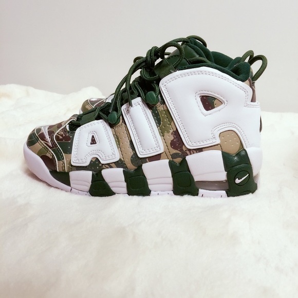 Nike Shoes - Brand new Women Nike Air More Uptempo OG
